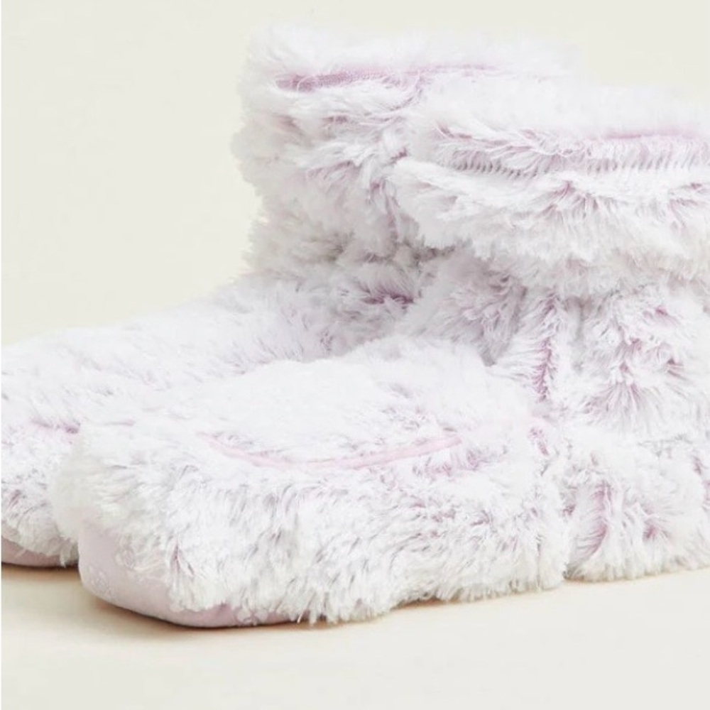 NIB Warmies Microwavable Boots Slippers Purple & White Lavender Scented
